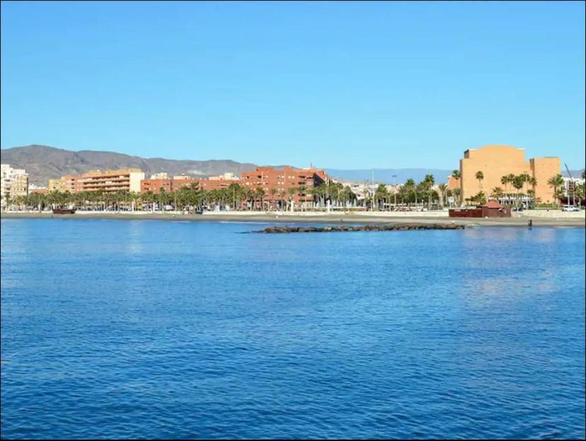 Tu Playa Y Tu Casa Con Terraza Apartamento Almería